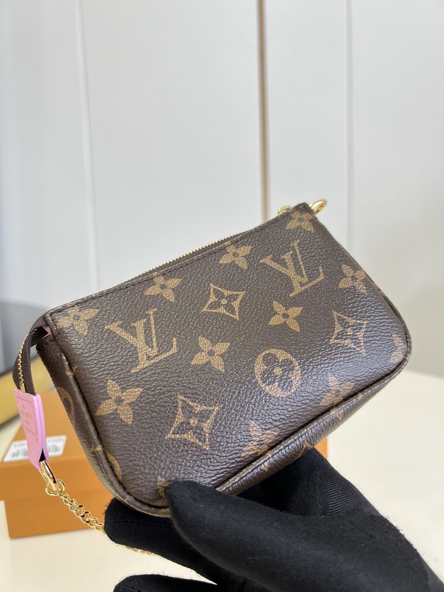 顶级原单M81637粉M58009MiniPochetteAccessoires手拿包加入Vivienn