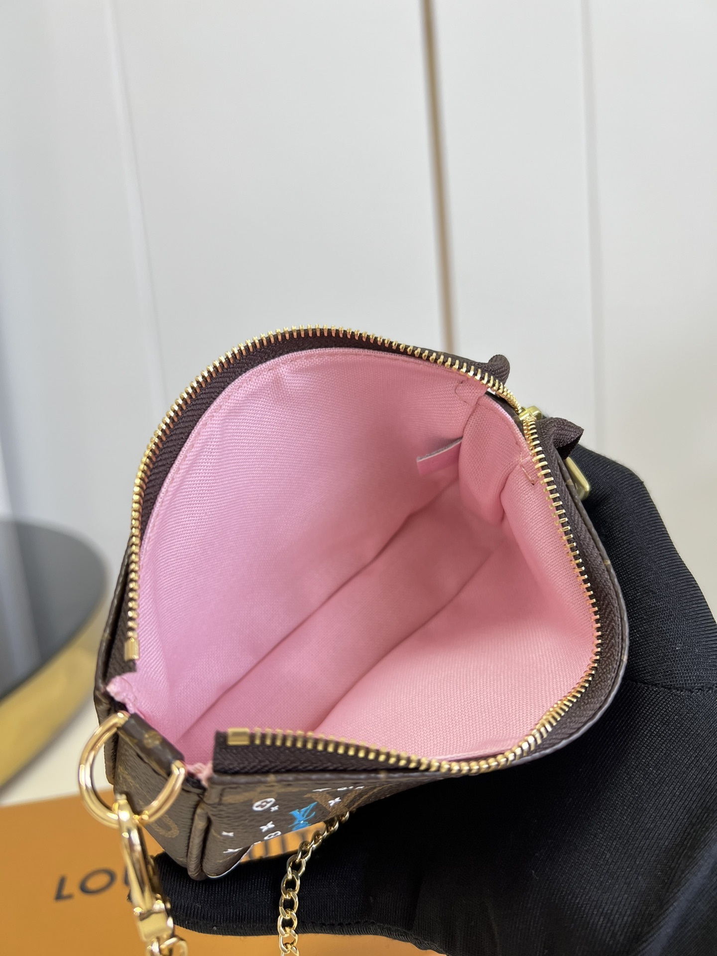 顶级原单M81637粉M58009MiniPochetteAccessoires手拿包加入Vivienn