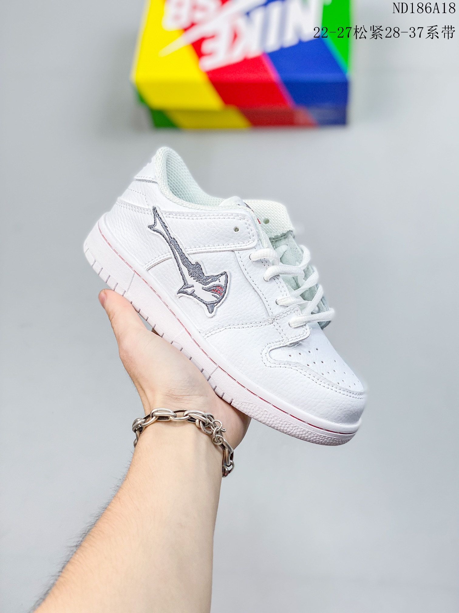 图片[2]-🈴️ ✅耐克Nike SB Dunk Low 扣篮系列复古低帮休闲运动滑板板鞋。采用脚感柔软舒适ZoomAir气垫，有效吸收滑板等极限运动在落地时带来的冲击力，为街头运动者们更好的保护 ND186A18-选品中心