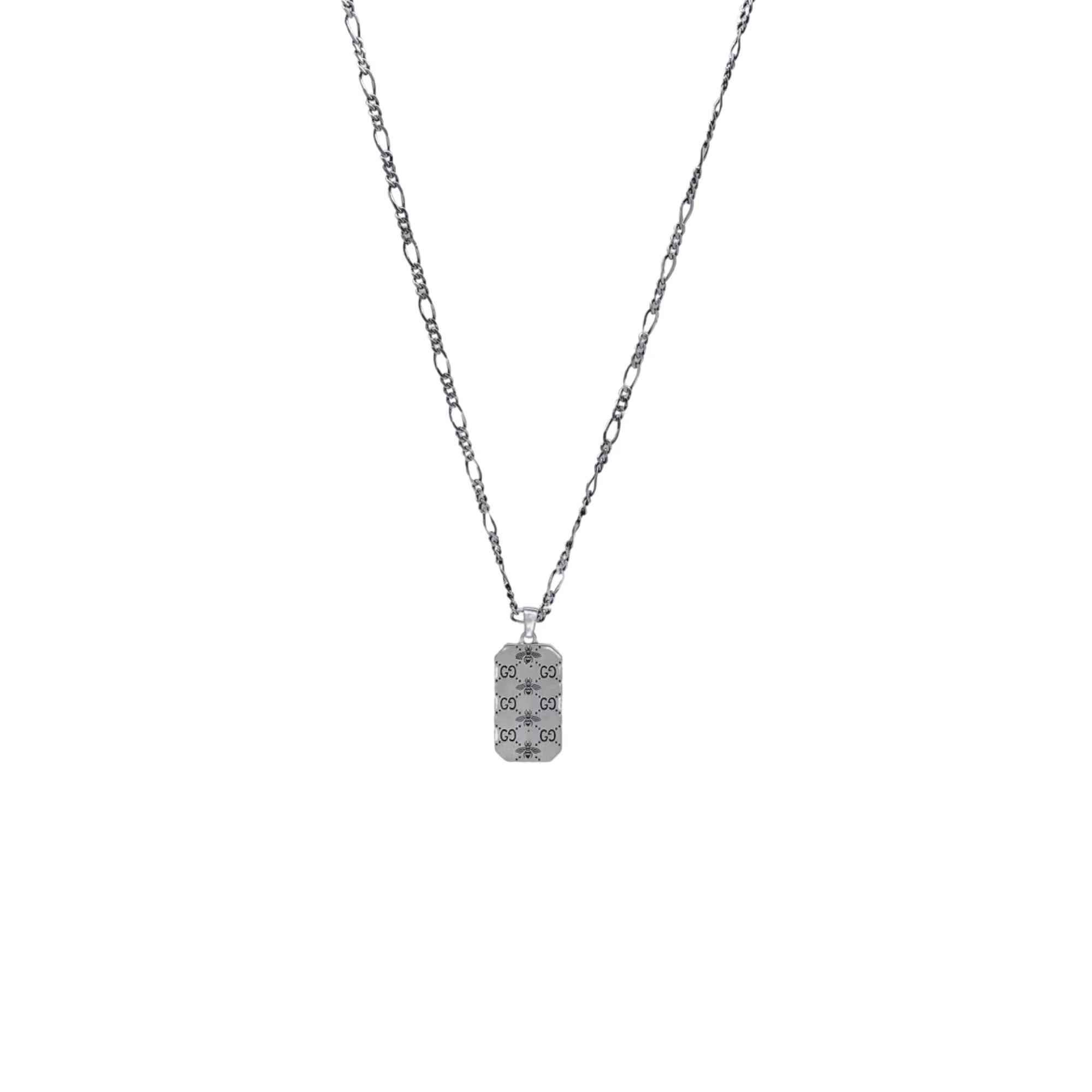 NO:115163,Gucci bee carving necklace retro old square cutting pendant bee pattern classic double G carving elements fashionable style luxury sexy new products are on the shelves, jewelry boutique, gucci, gucci, necklace19860909Gucci古驰蜜蜂刻花项链 复古做旧方形切割吊坠 蜜蜂图案经典双G刻花元素时尚造型奢侈性感新品上架,饰品精品,gucci,gucci,necklace,Jewelry