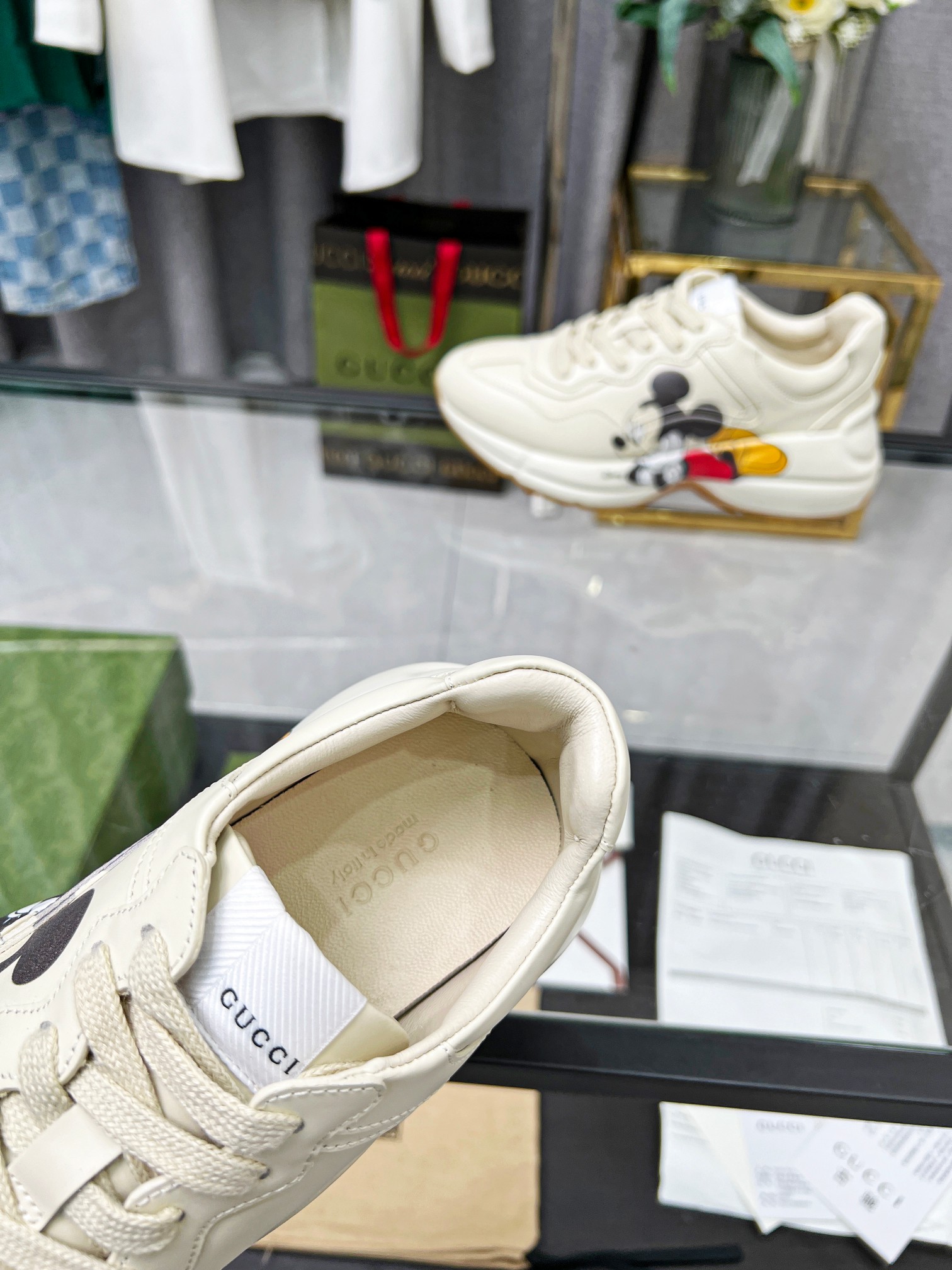 ...... precio de fábrica: versión superior Gucci Gucci Gucci zapatos pops versión superior ...... ni