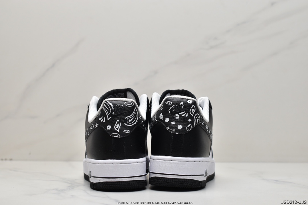 200 Nike Air Force 1 Low ’07 黑白腰果花XM6389-316
