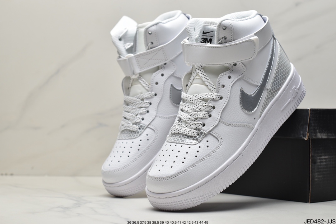 150 NIKE Air Force 1 Mid 空军一号中帮百搭休闲运动板鞋 DC8870-001