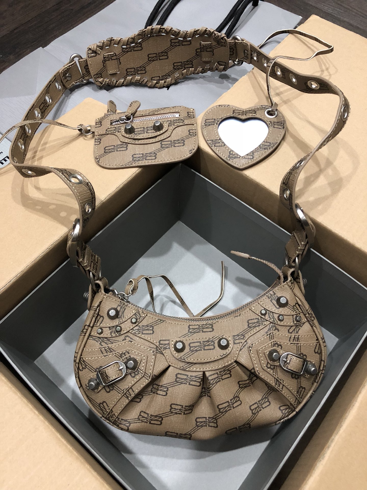 Balenciaga Style Brown Leather Card Holder Lookbook Reference image 1