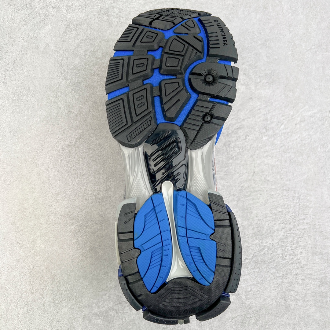 图片[9]-＃VG零售版 BALENCIAGA Runner Sneaker 巴黎世家七代慢跑系列低帮复古野跑潮流运动鞋老爹鞋 尼龙和网布材质 磨损效果 鞋头边缘印有尺码 背面浮印尺码 外侧印有跑者徽标 鞋舌刺绣 Balenciaga 品牌标识 鞋跟背面 Balenciaga品牌标识 材质采用65%聚氨酯、35%聚酯纤维 全新 Runner 鞋型轮廓借鉴于 2000 年初的复古线条 搭载大网眼面料制成鞋面基础，由粉色、白色尼龍与橡胶质地覆盖鞋面诠释线条感 当中透过几道手缝线与折损痕更是精准的掌握历经时间淬炼的破旧痕迹 延续其手法至鞋领、鞋跟、鞋带、中底等部分均饰有破损及脏污之貌 尤其是鞋领处与鞋带孔眼条更是采用不规则做旧技术将内容物泡棉随机露出 尺码：35 36 37 38 39 40 41 42 43 44 45 46-选品中心