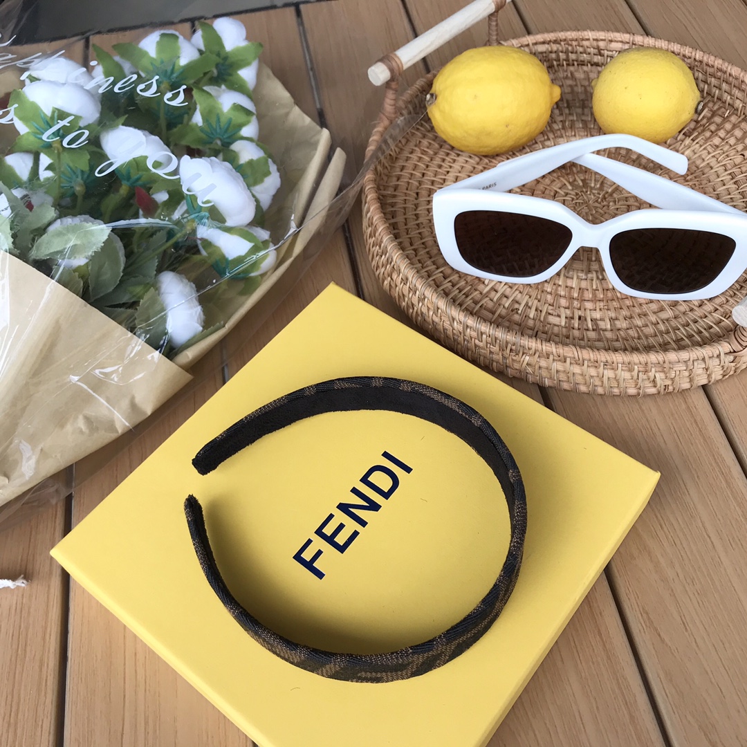 펜디 헤어악세 131100 Fendi Accessories