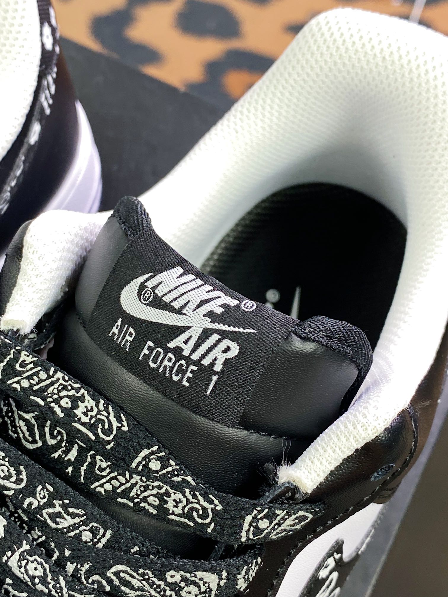 220 Air Force 1’07 Low”Black Paisley”空军一号经典低帮百搭休闲运动板鞋XM6389-316