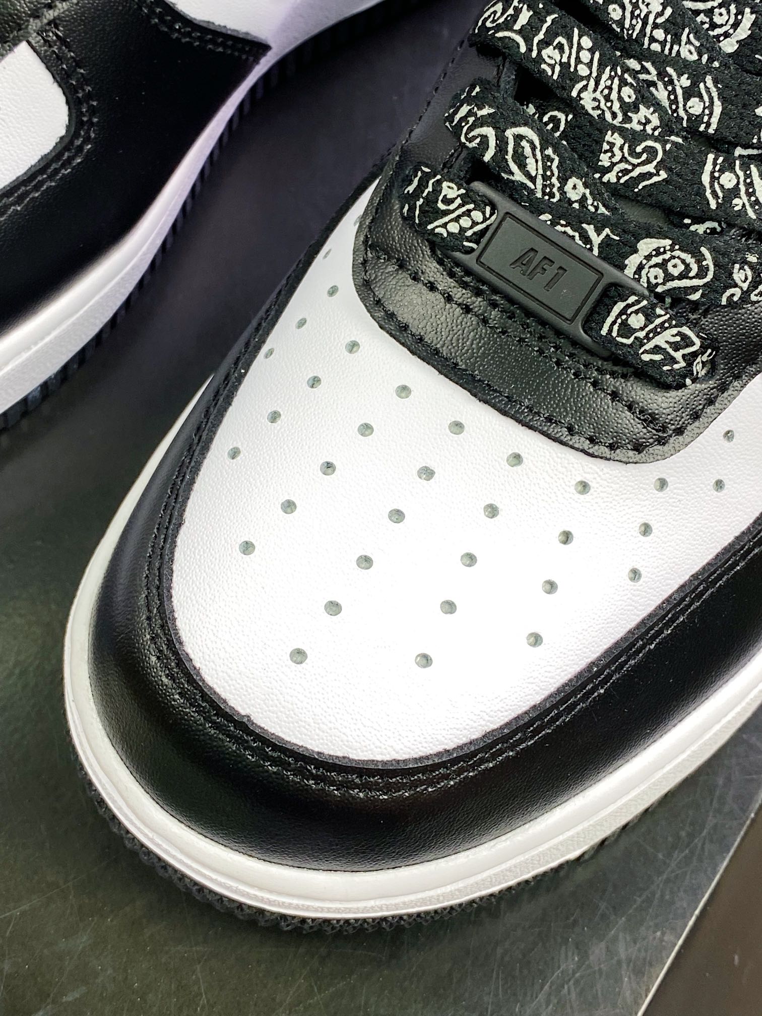 220 Air Force 1’07 Low”Black Paisley”空军一号经典低帮百搭休闲运动板鞋XM6389-316