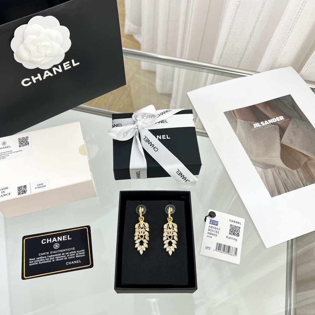 新款☑️CHANEL香奈儿双c麦穗金色叶子耳钉耳环