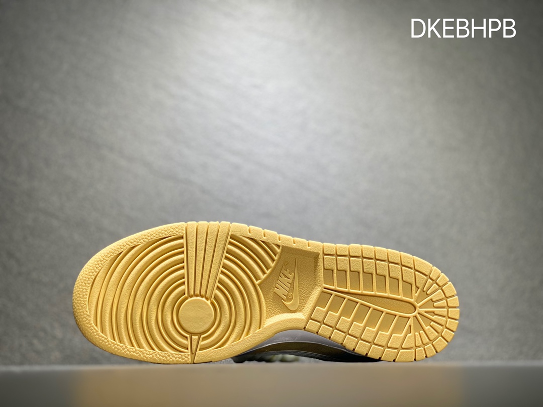 320 Otomo Katsuhiro x Nike SB Dunk Low 扣篮系列低帮休闲运动滑板板鞋ST1391-204