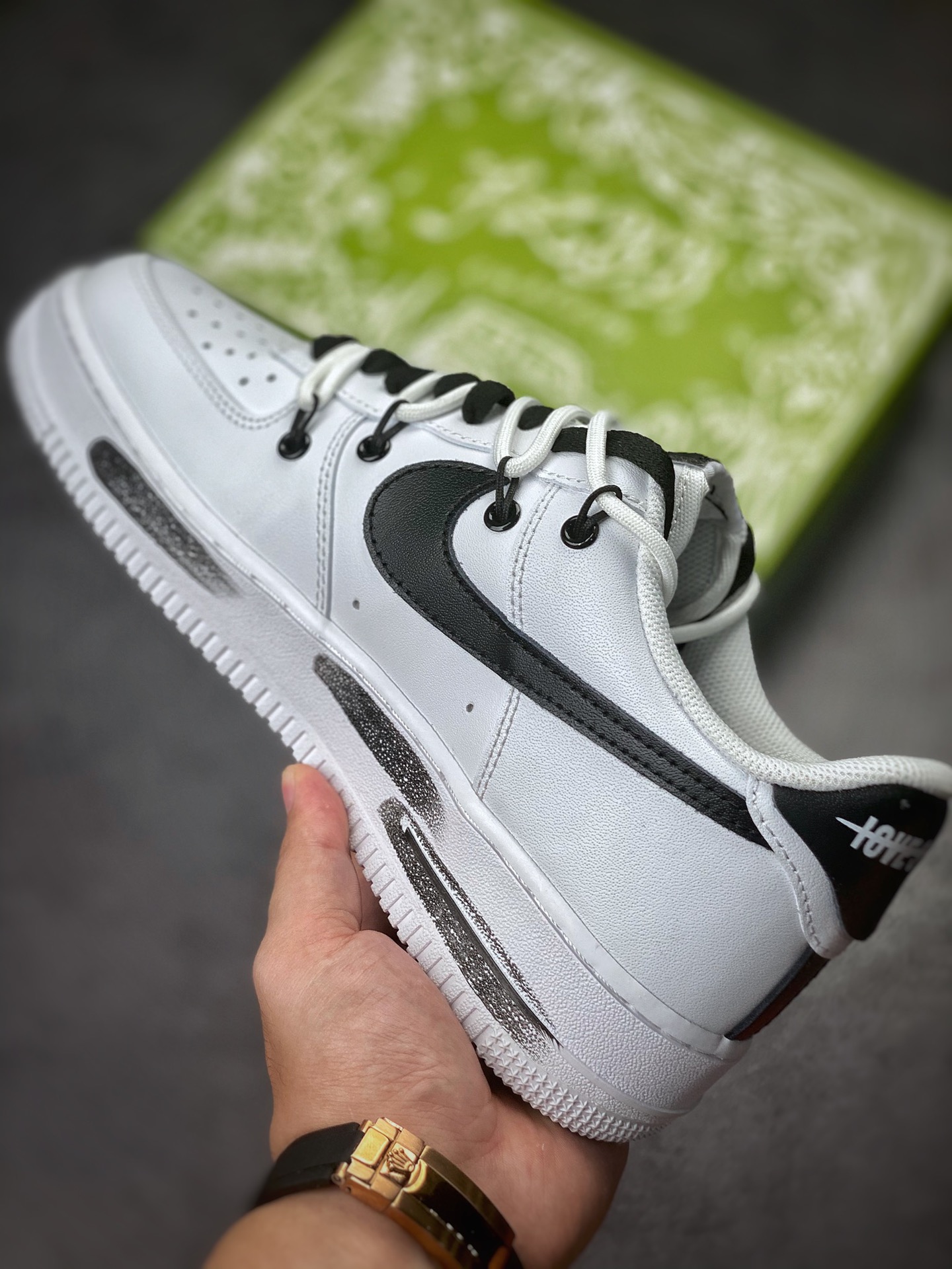 Nike Air Force 1 Low 07 绑带笑脸涂鸦 CW2288-111