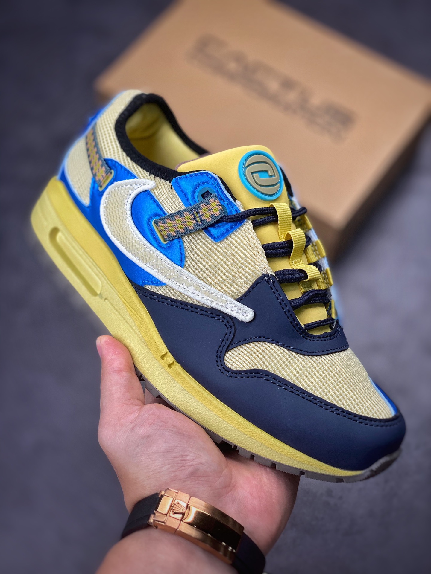 Travis Scott x Nike Air Max 1 “Cactus Jack” 经典倒钩  DO9392-600