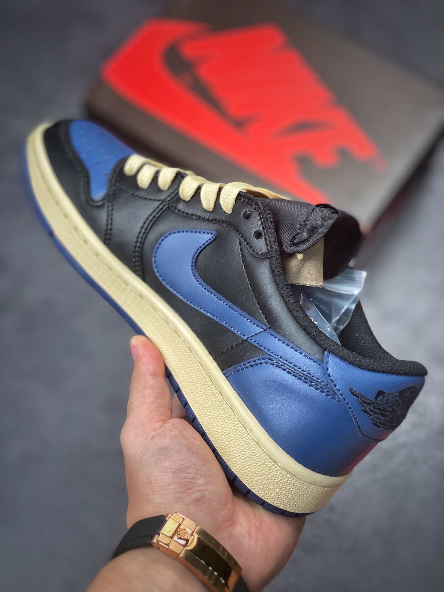 Travis Scott x Air Jordan 1 Low 黑蓝倒钩低帮 DM7866-041