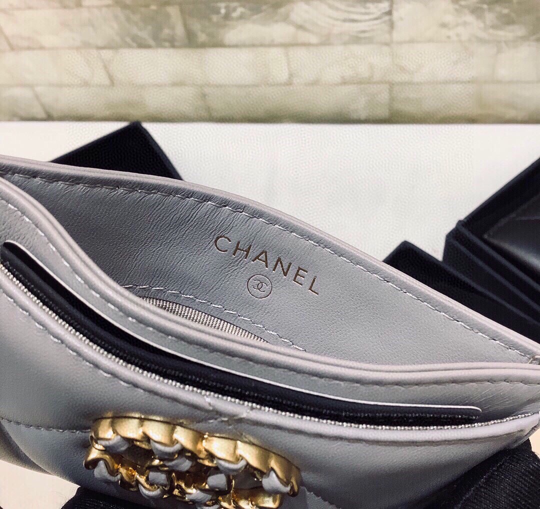 Chanel 经典菱格纹19羊皮金色大cc logo 卡包卡套 AP1167灰色
