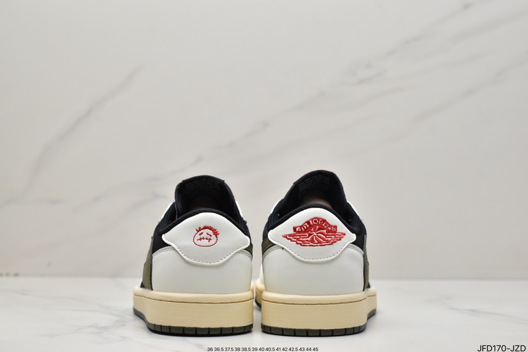 170 Travis Scott 与 Nike 的 Air Jordan 1 系列联名鞋款DZ4137-106