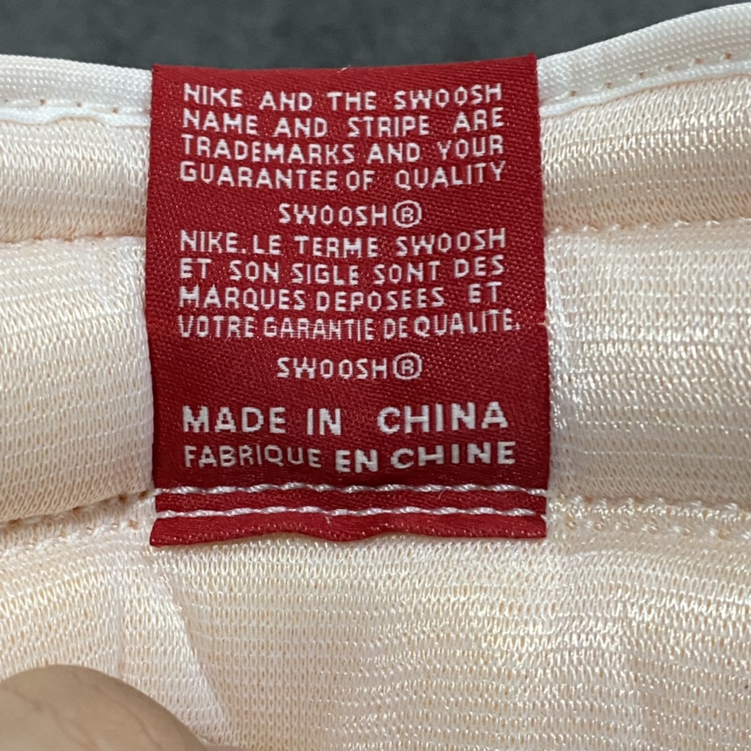 图片[3]-Air Jordan 1 OG Lost&Found AJ1复刻做旧芝加哥。DZ5485-612 莞顶纯原纯原版终于出货💪🏻 终于等到你[得意]，就是为了等原厂皮料拖了这么久出货！全新纸板刀磨（对比其他的Aj1配色，此配色很多地方有改动），原厂皮料打造，正确原厂配件（卡片和包装纸以及鞋盒），区别市面各种先行错版本！个人认为在ljr未出货之前，此版本无可匹敌💪🏻 尺码：40.5-47.5-选品中心