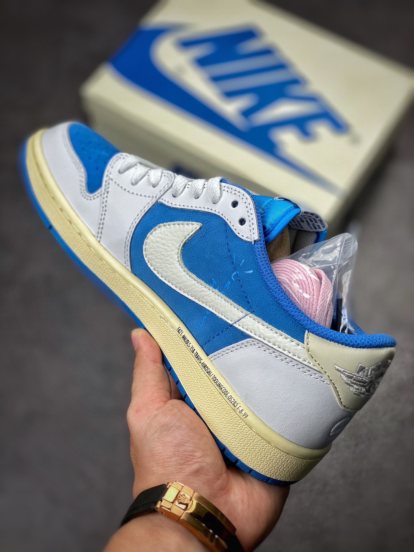 Travis Scott x Air Jordan 1 Low White and Blue Barb Low DQ4277-212