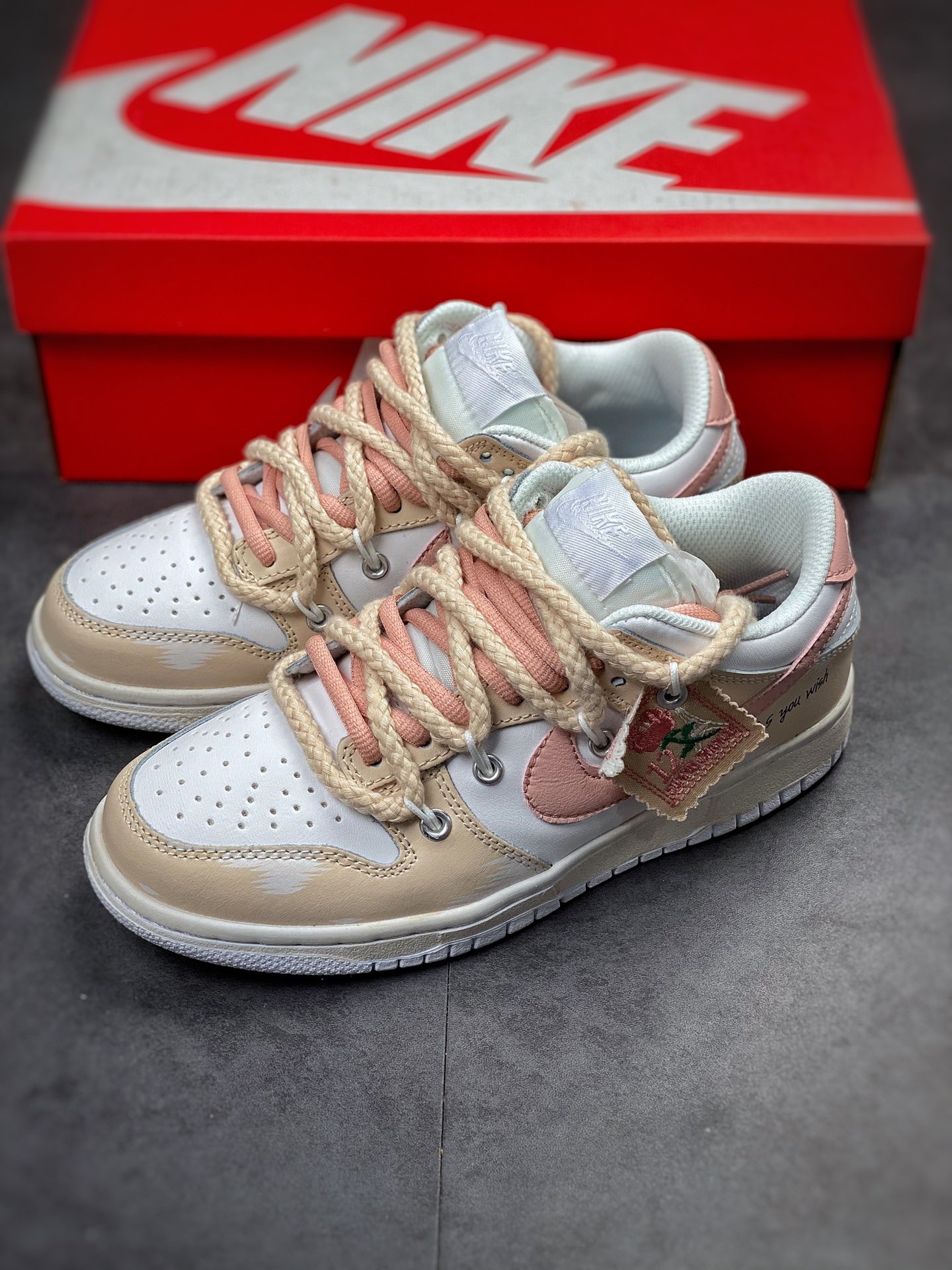NIKE SB Dunk Low 白粉绑带 DH9765-100