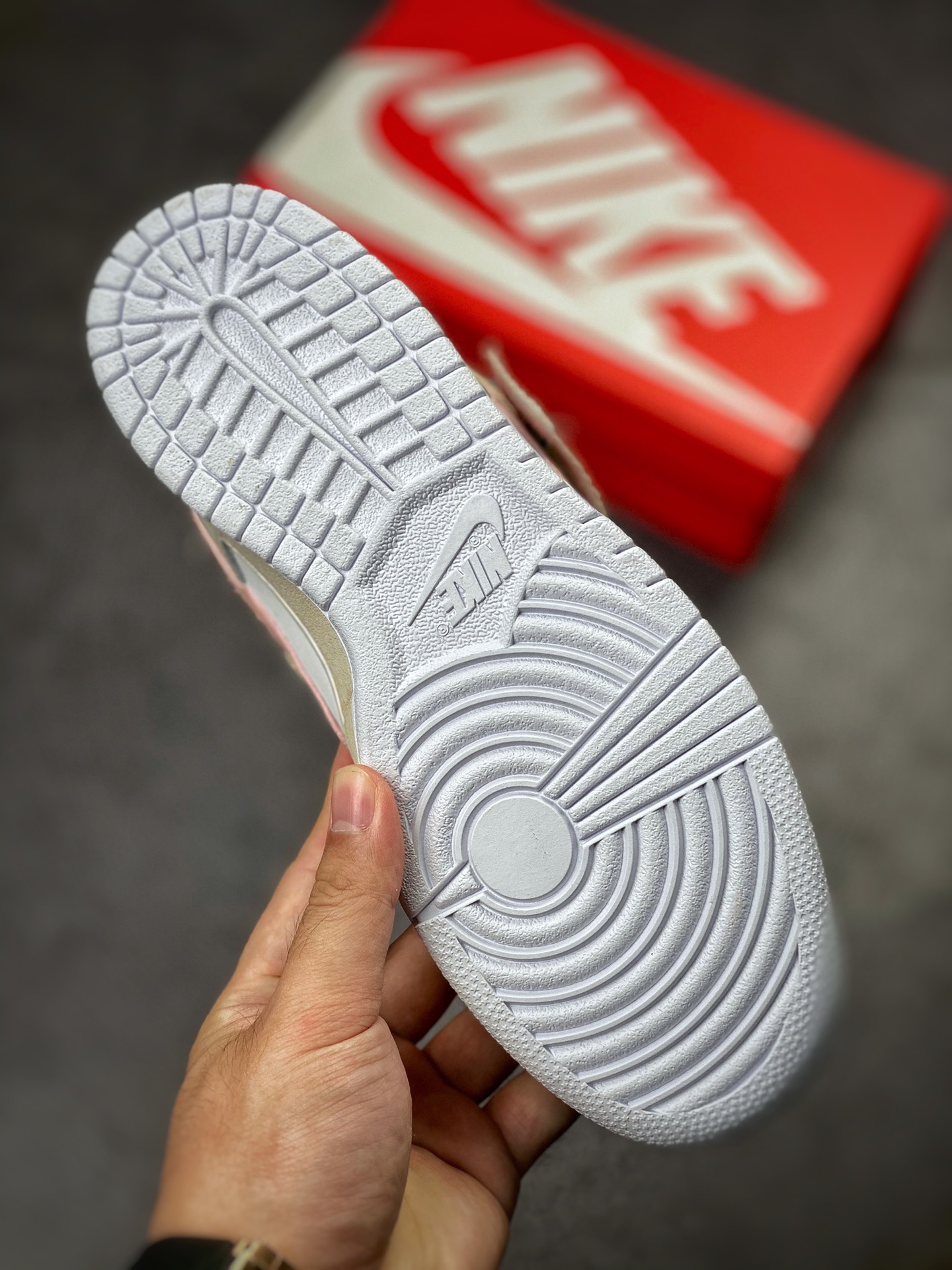 NIKE SB Dunk Low 白粉绑带 DH9765-100