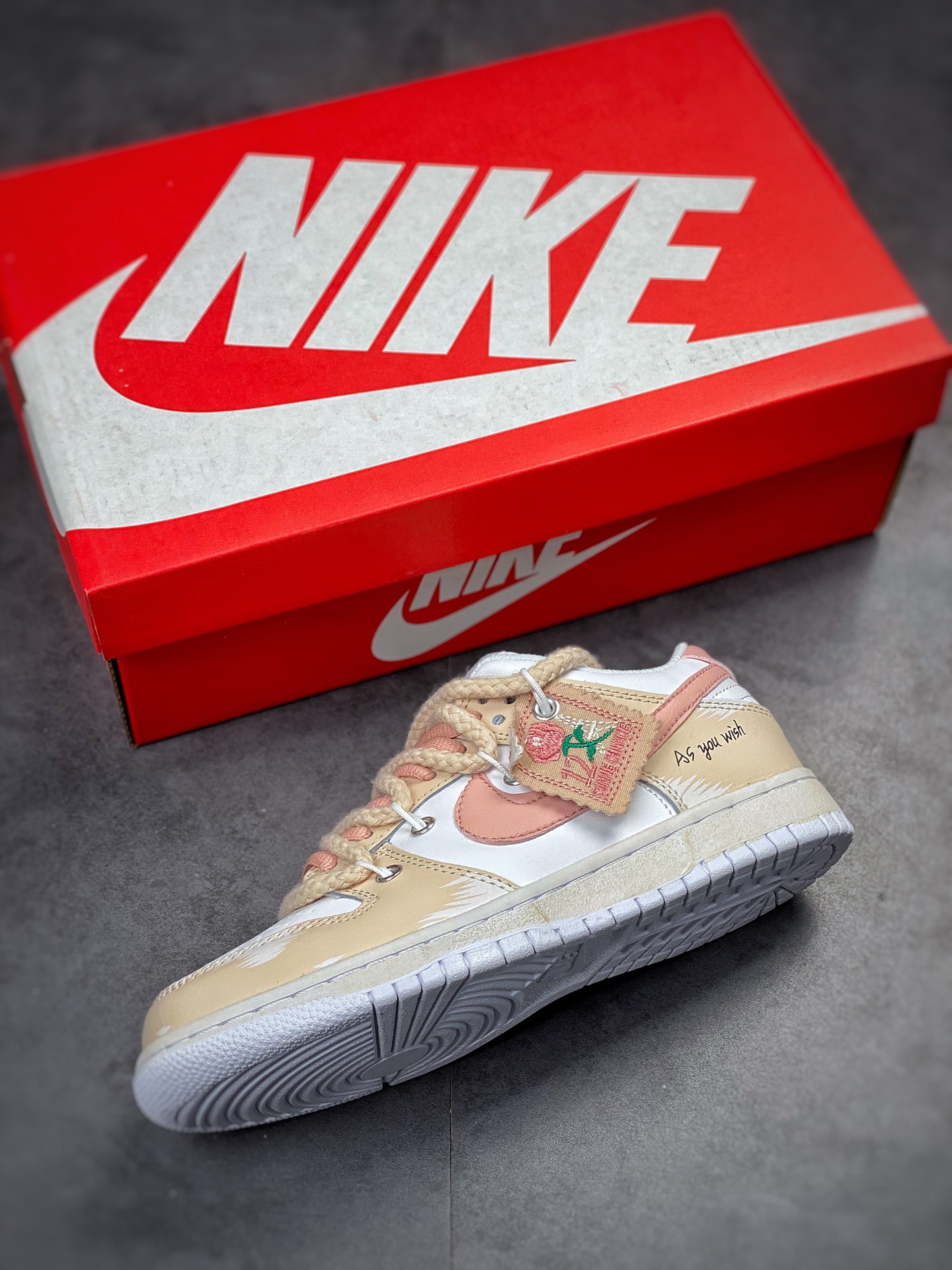 NIKE SB Dunk Low 白粉绑带 DH9765-100