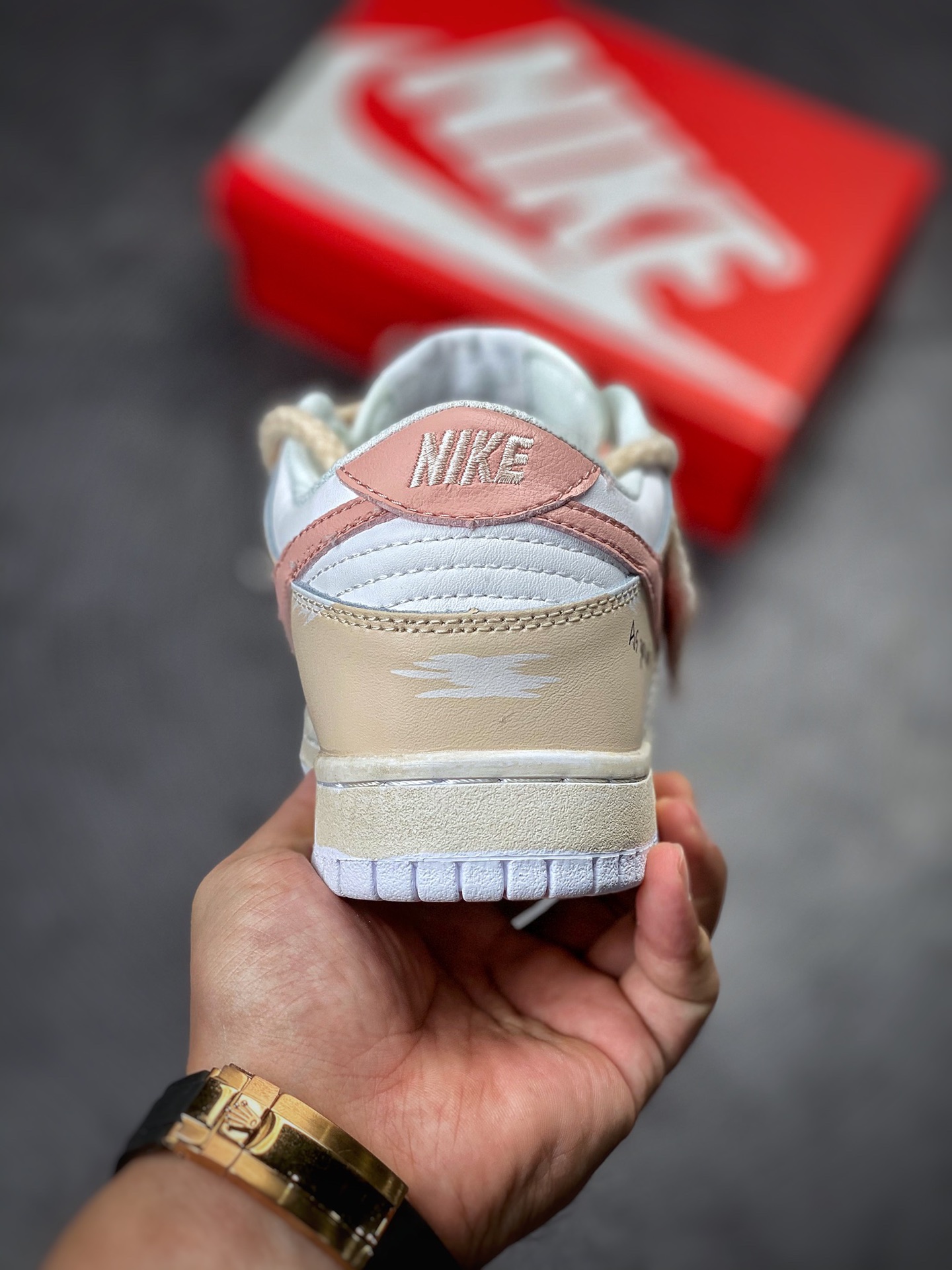 NIKE SB Dunk Low 白粉绑带 DH9765-100
