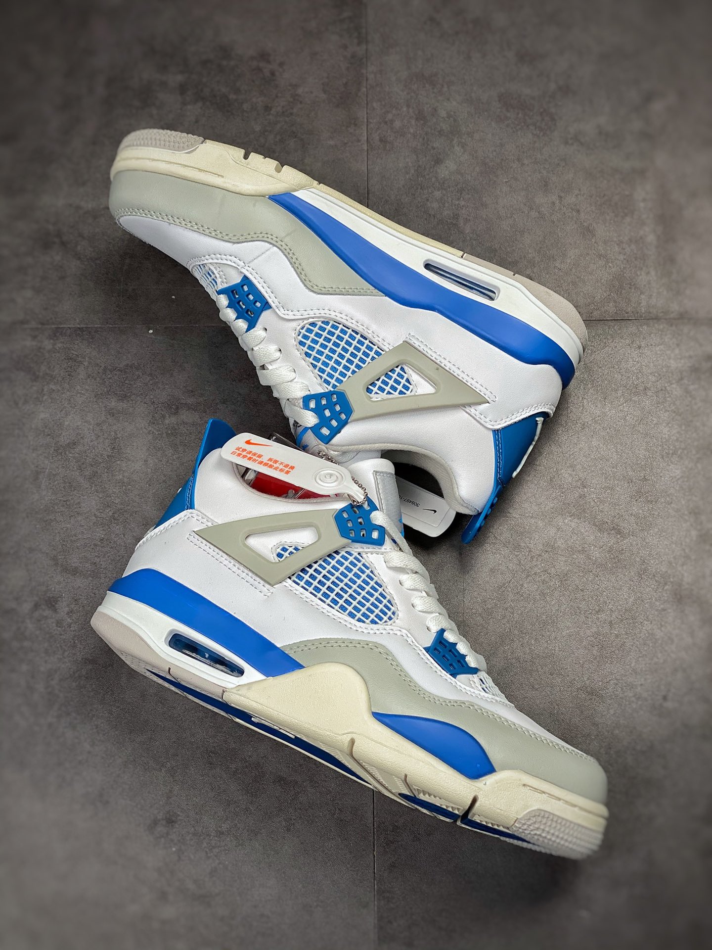 Air Jordan 4 Retro “Military Blue” 白蓝  308497-105