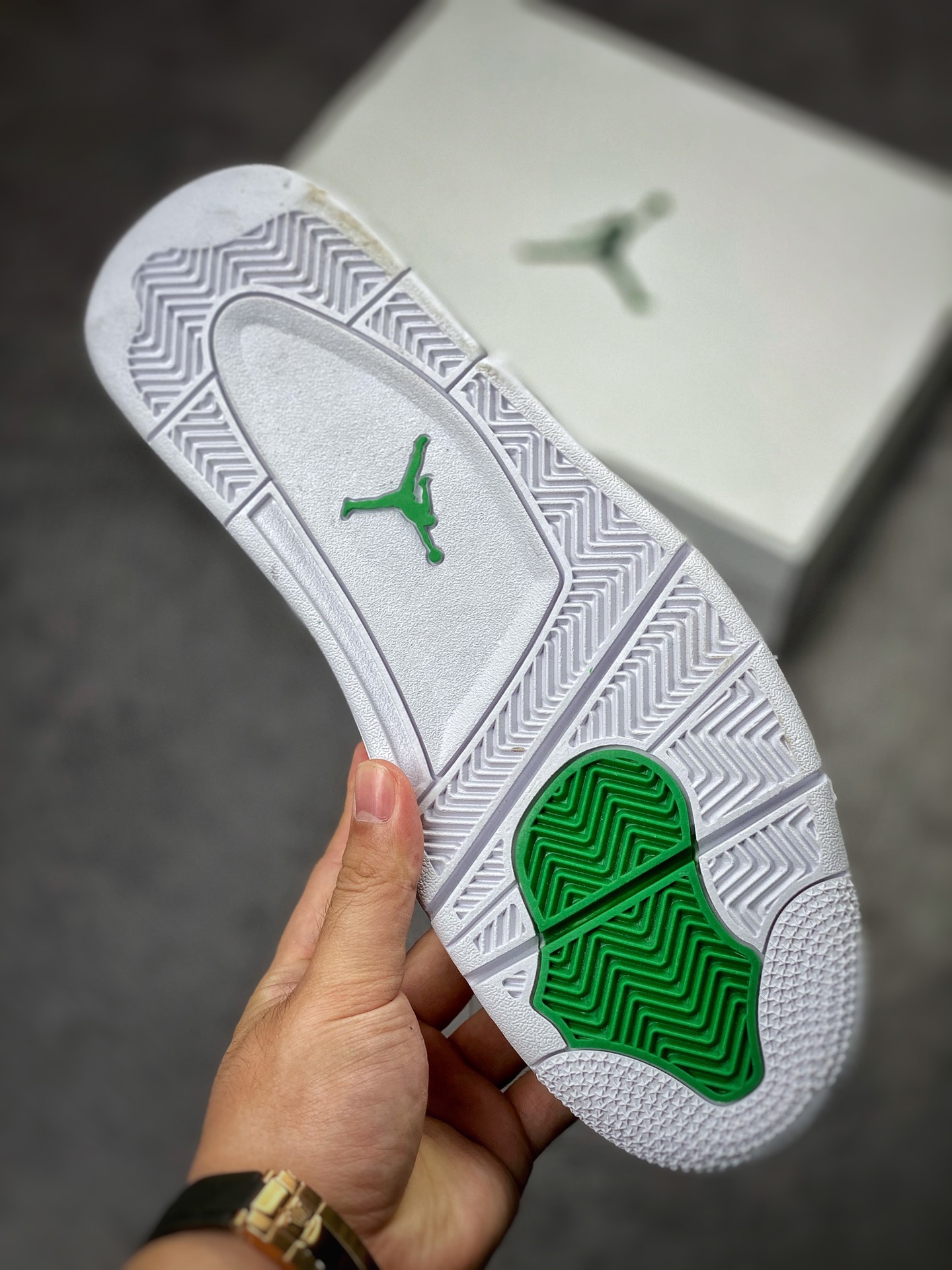 Air Jordan 4 Retro “Pine Green Metallic” 电镀白绿 CT8527-113