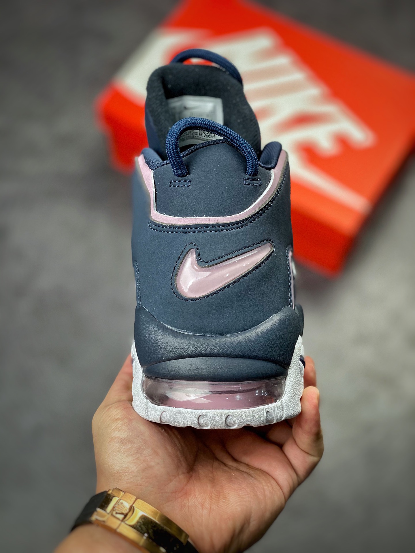 Air More Uptempo 代表着历史最高版本皮蓬 415082-402