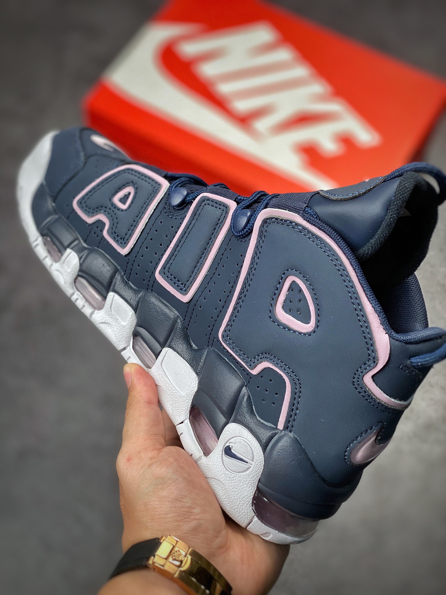 Air More Uptempo 代表着历史最高版本皮蓬 415082-402