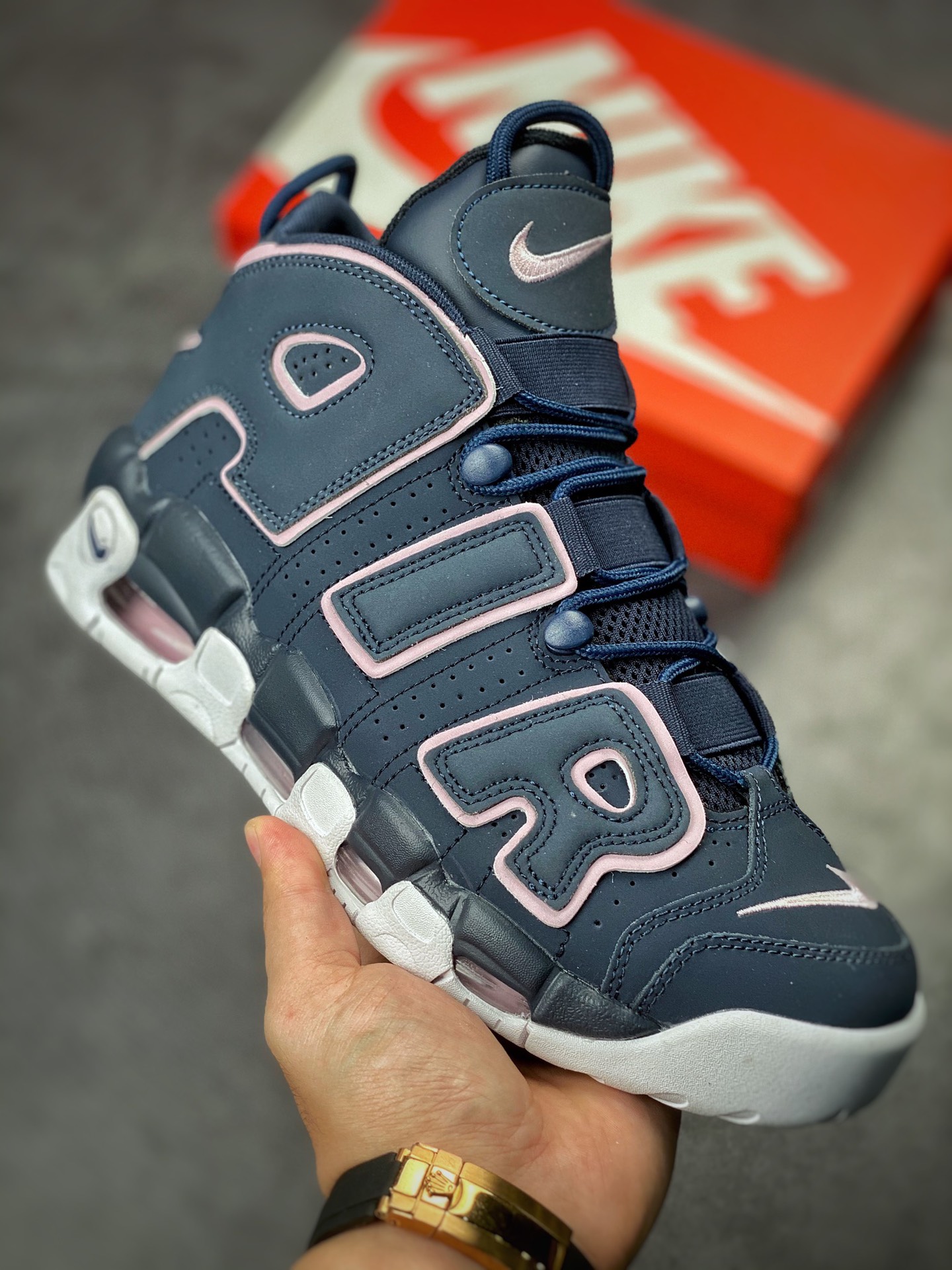 Air More Uptempo 代表着历史最高版本皮蓬 415082-402