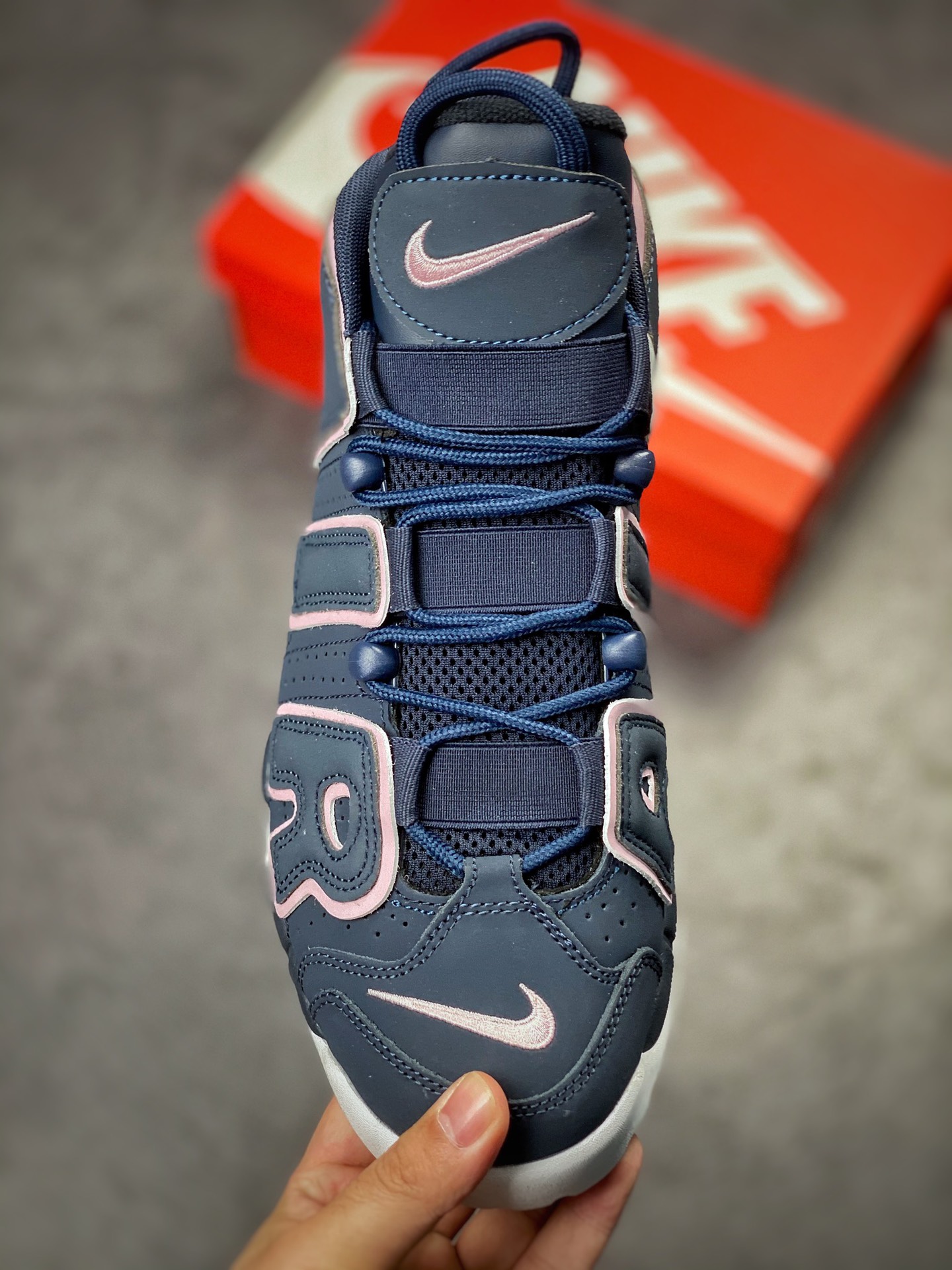 Air More Uptempo 代表着历史最高版本皮蓬 415082-402