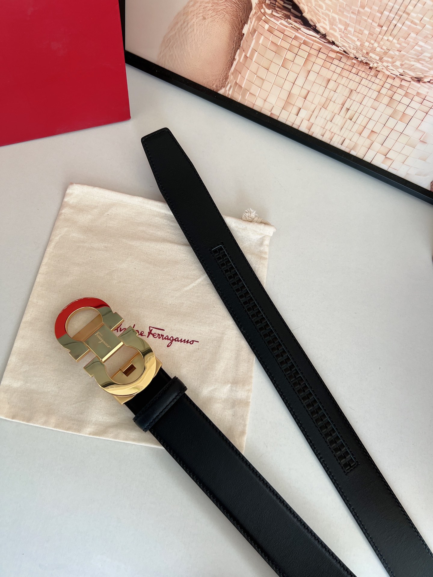 Salvatore  Ferragamo菲拉格慕男士3.5cm经典双圈自动扣，进口双面头层牛皮腰带