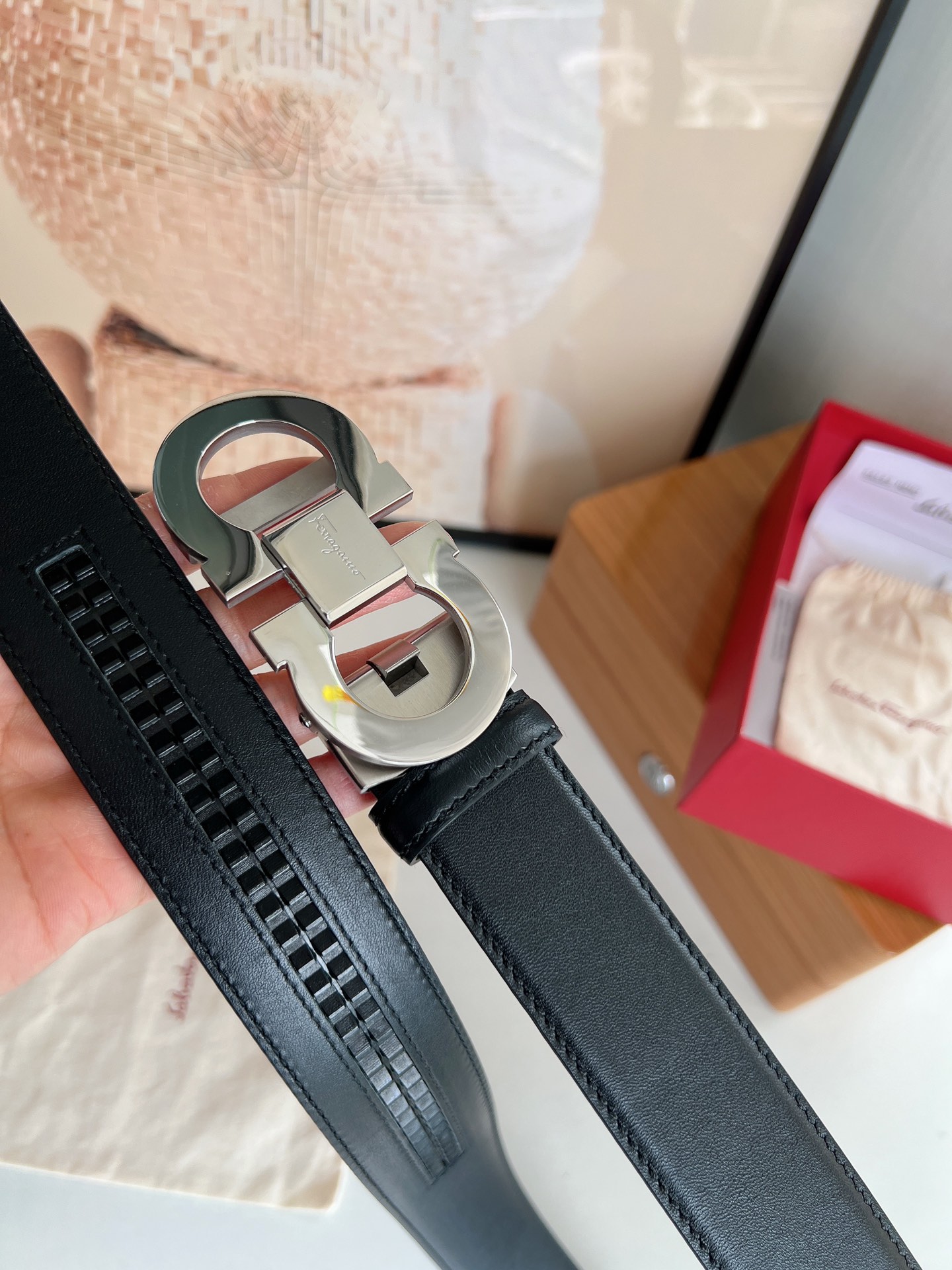 Salvatore  Ferragamo菲拉格慕男士3.5cm经典双圈自动扣，进口双面头层牛皮腰带