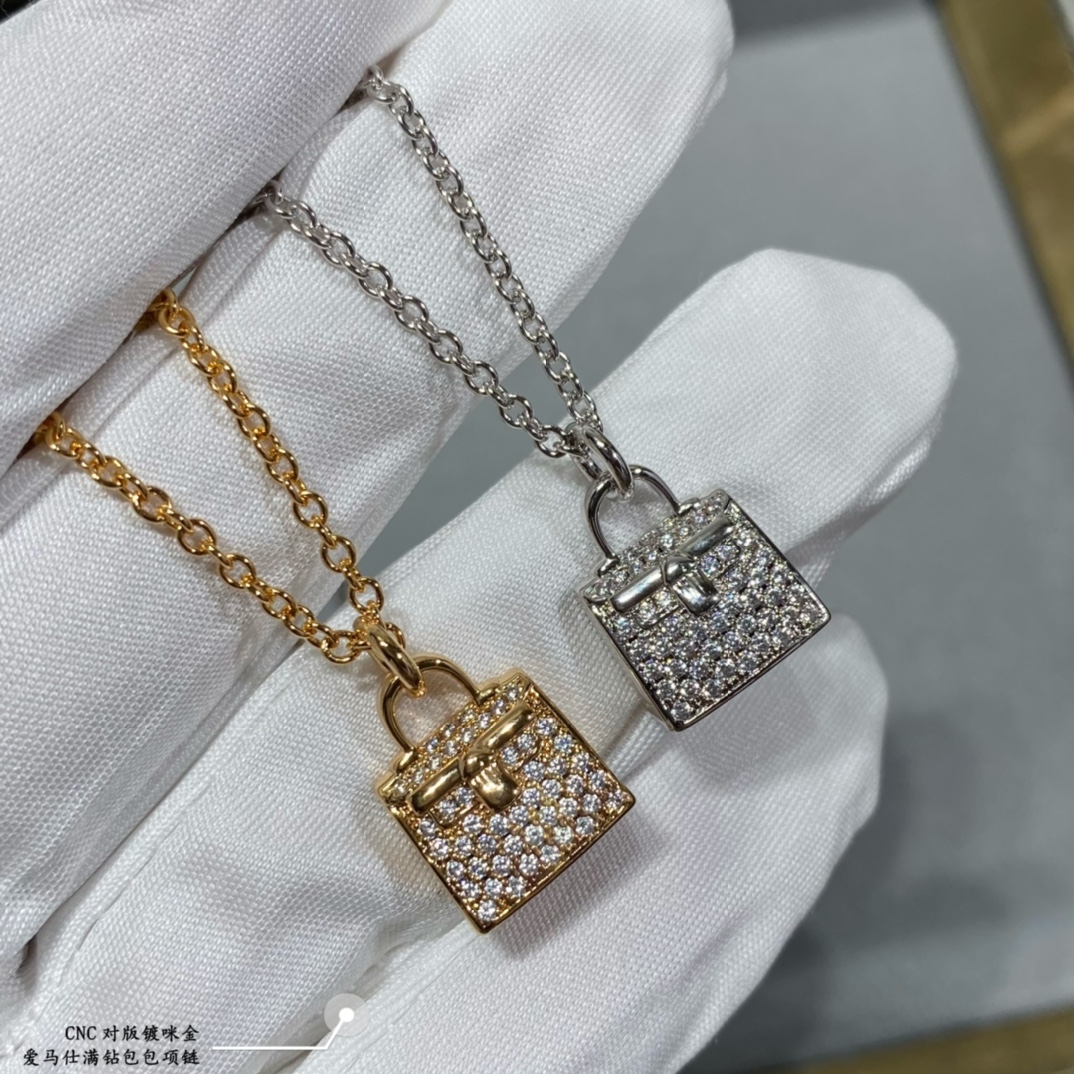 👑爱马仕原版满钻包包项链，真心好看百搭，这条爱马仕包包项链绝对带出去洋气