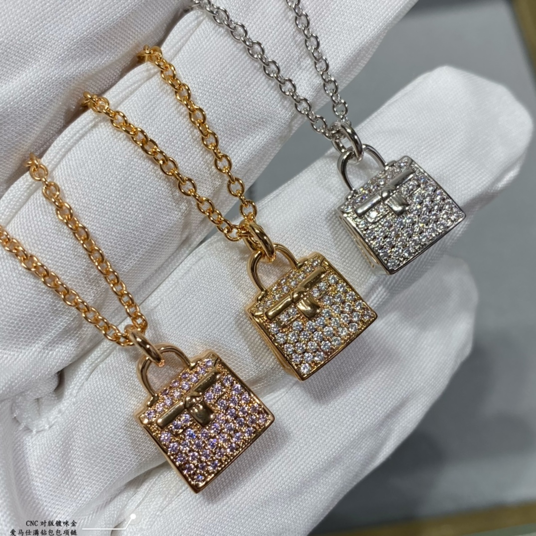 👑爱马仕原版满钻包包项链，真心好看百搭，这条爱马仕包包项链绝对带出去洋气