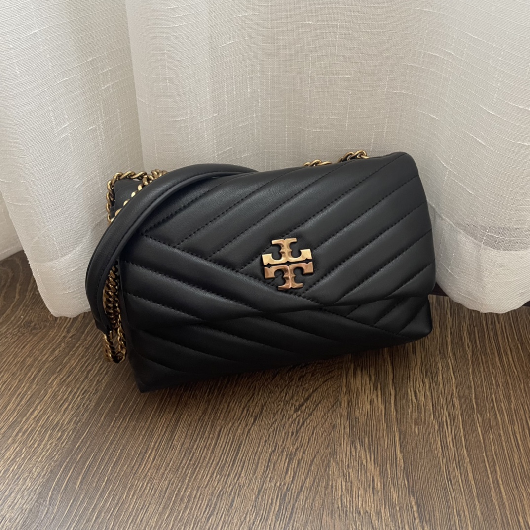 Tory Burch 新版方扣