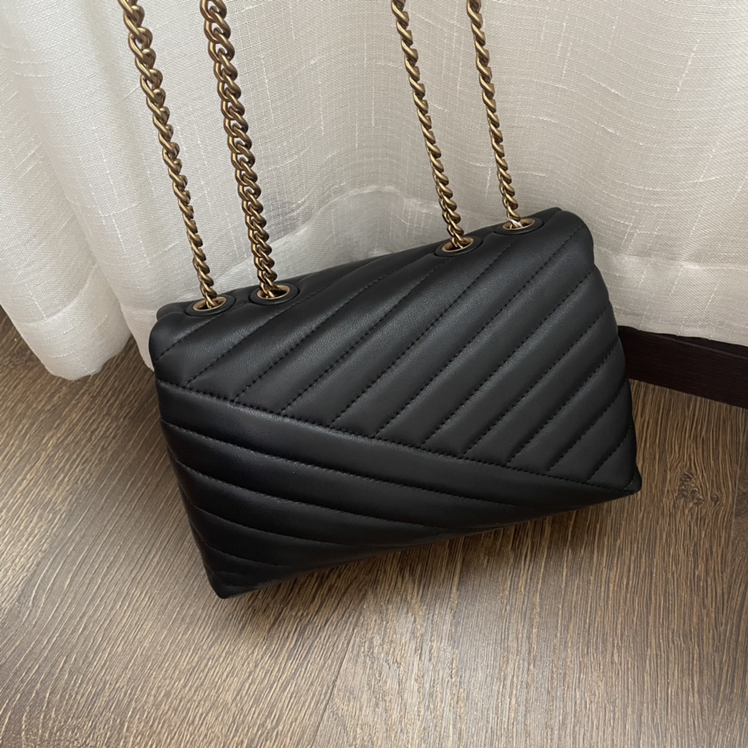 Tory Burch 新版方扣