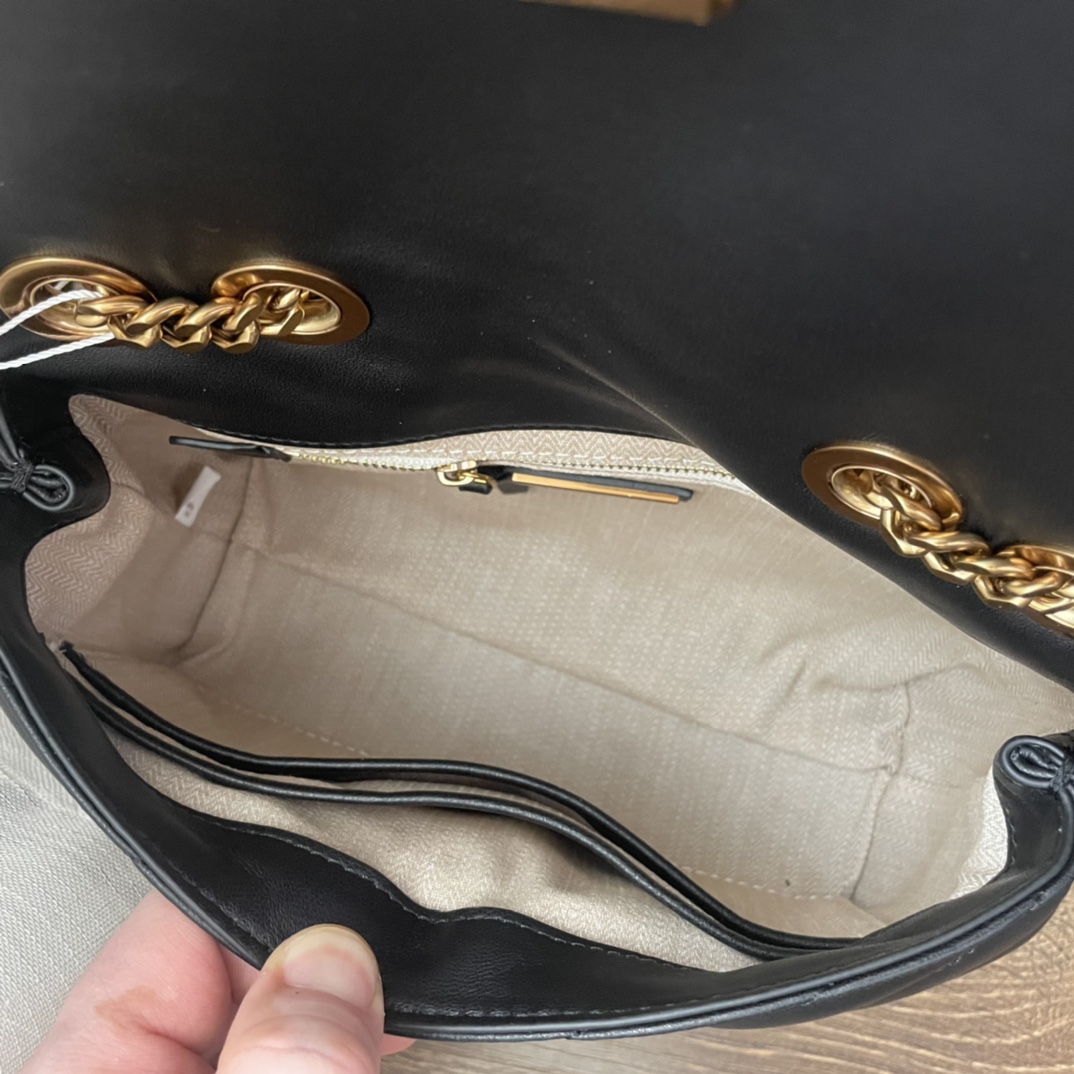 Tory Burch 新版方扣