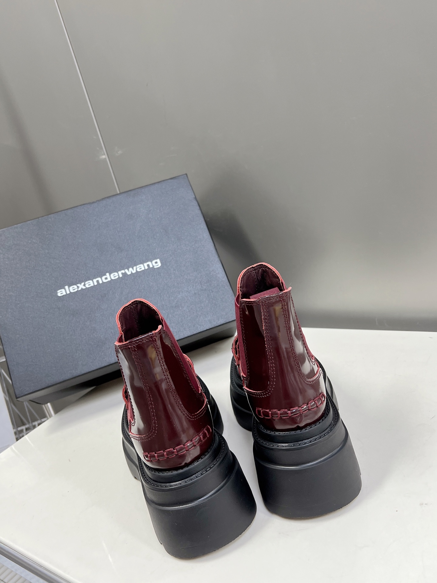 Alexanderwang压力山大王秋冬全新厚底乐福鞋！jennie海莉同款又酷又辣长腿神器的腿精必备各