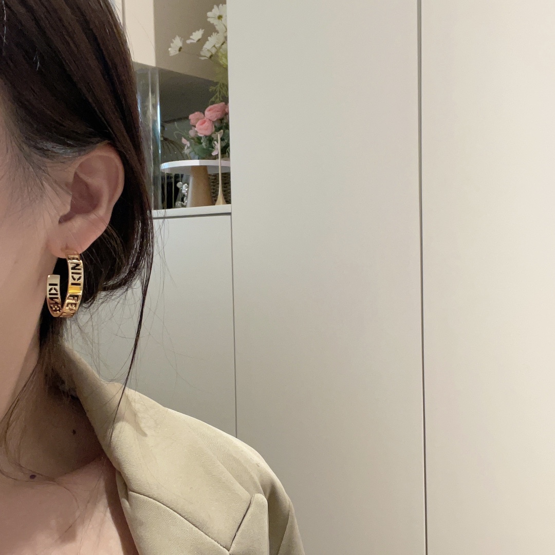 p230-FDD 0027. Fendy Earring Moon Light It’s a good time - 图片 2