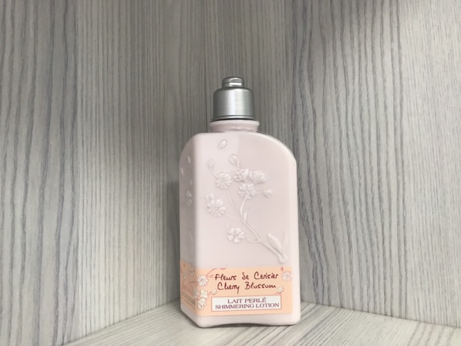 L'Occitane Cherry Blossom Shimmering Lotion - 250ml - Luxurious Body Care 1 L'Occitane Cherry Blossom Shimmering Lotion - 250ml - Luxurious Body Care