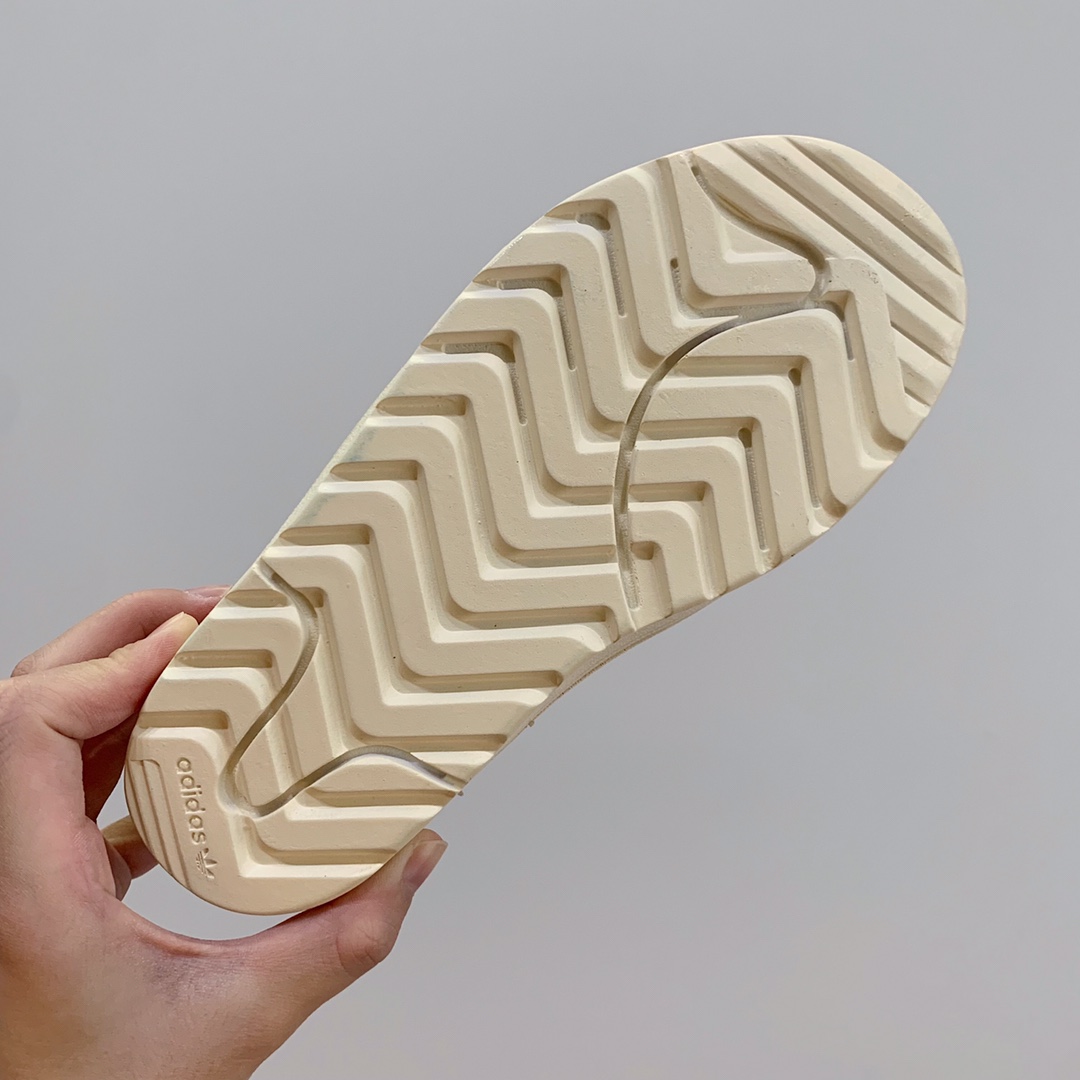 图片[8]-AD贝壳头高帮雪地靴26-37 这双鞋子还是那子又轻又暖的那种！上脚超级舒适！一直暖到脚脖子！冬天再也不怕冷了！-选品中心