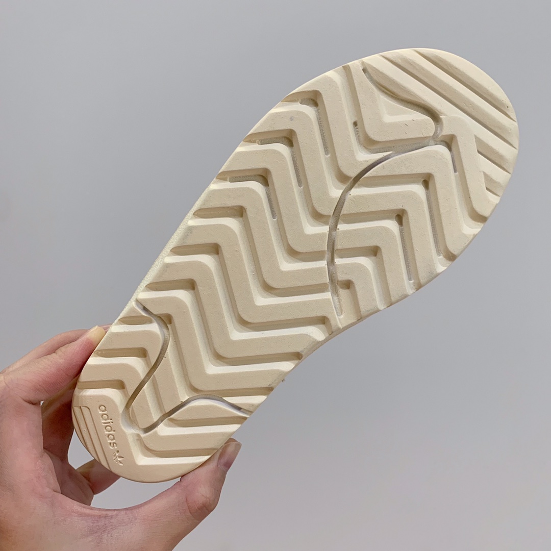 图片[8]-AD贝壳头高帮雪地靴26-37 这双鞋子还是那子又轻又暖的那种！上脚超级舒适！一直暖到脚脖子！冬天再也不怕冷了！-选品中心