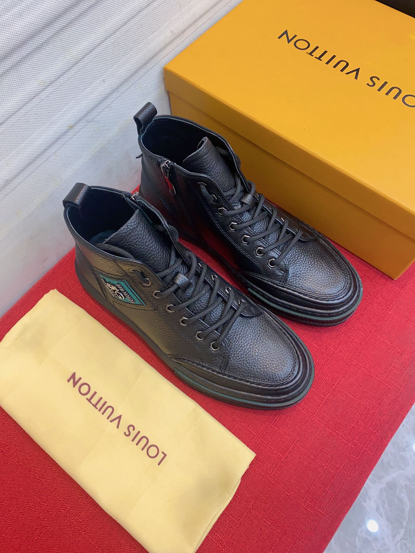 Louis Vuitton Casual Shoes Men Cowhide High Tops