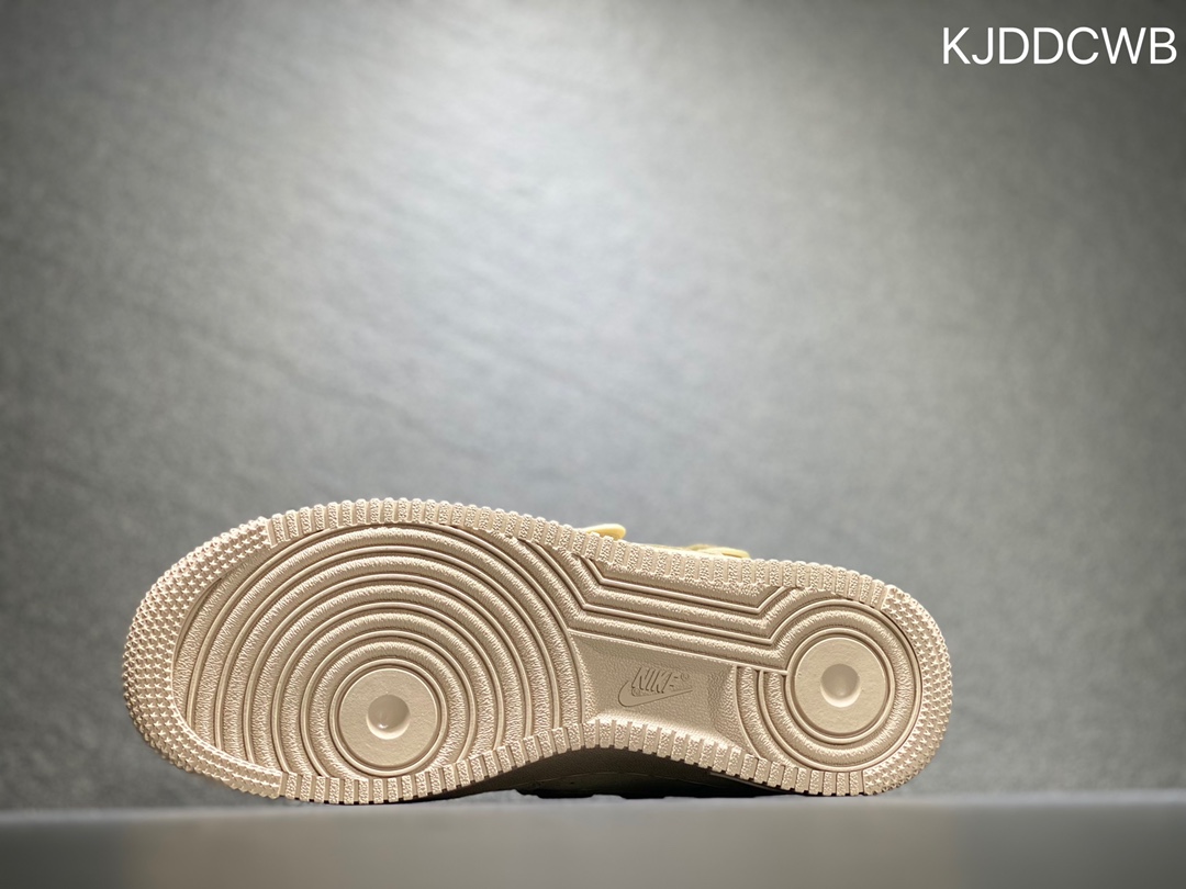 240 Nike Air Force 1 空军一号 官方同步 DM7926-200