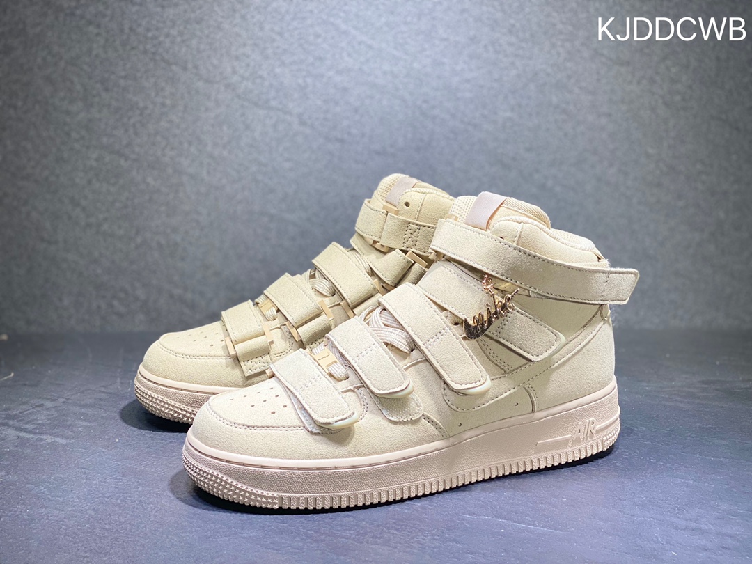 240 Nike Air Force 1 空军一号 官方同步 DM7926-200