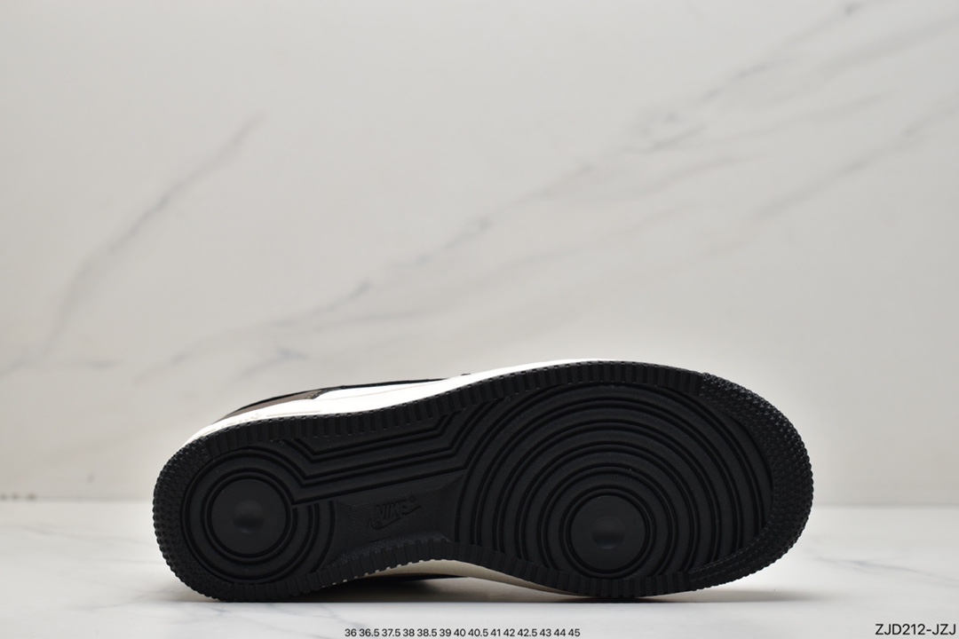 240 Nike Air Force 1 Low 07 黑白摩卡棕YG5063-203