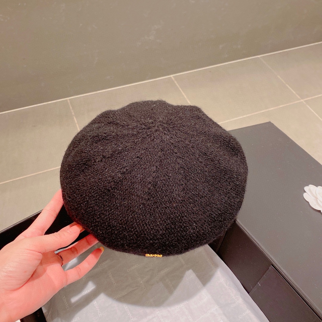 miumiu缪缪2022秋冬新款贝雷帽