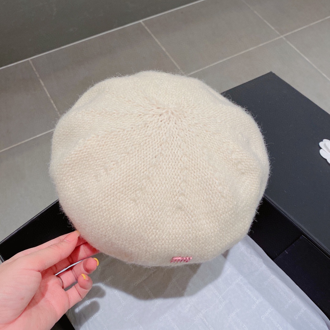 miumiu缪缪2022秋冬新款贝雷帽
