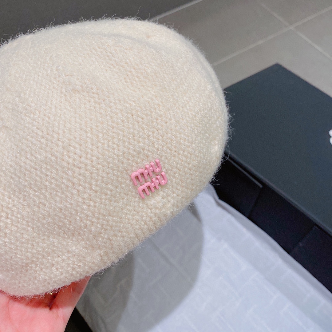 miumiu缪缪2022秋冬新款贝雷帽